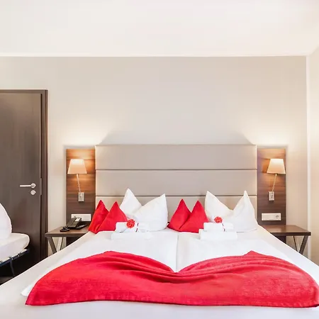 Bomonti Nuernberg West Hotel 4*