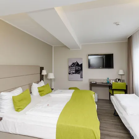 Bomonti Nuernberg West 4* אובראסבאך