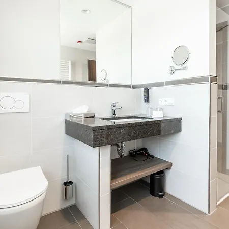 Bomonti Nuernberg West 4*