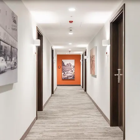 Bomonti Nuernberg West מלון 4*